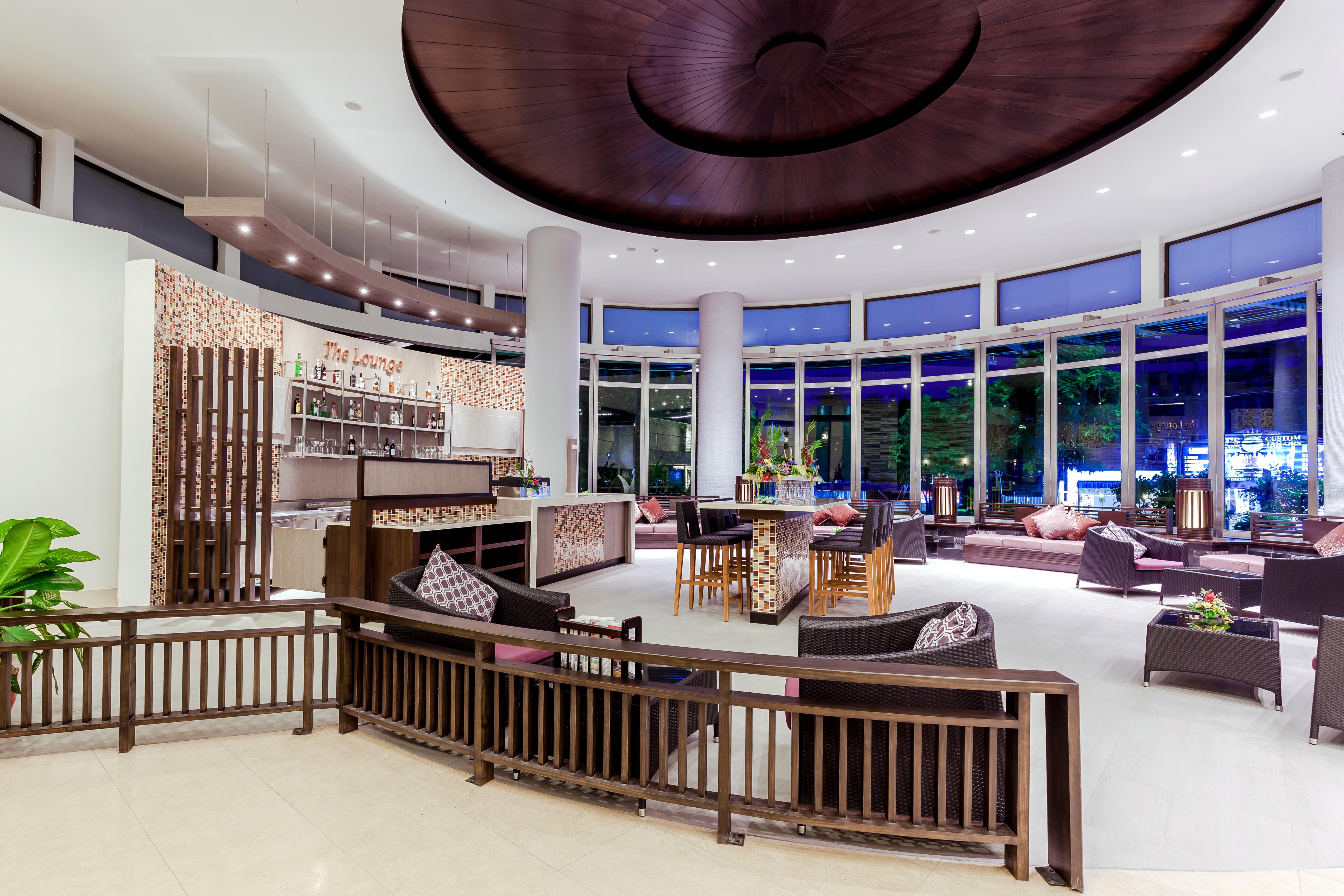 Deevana Plaza Phuket - Sha Extra Plus Patong Exterior foto