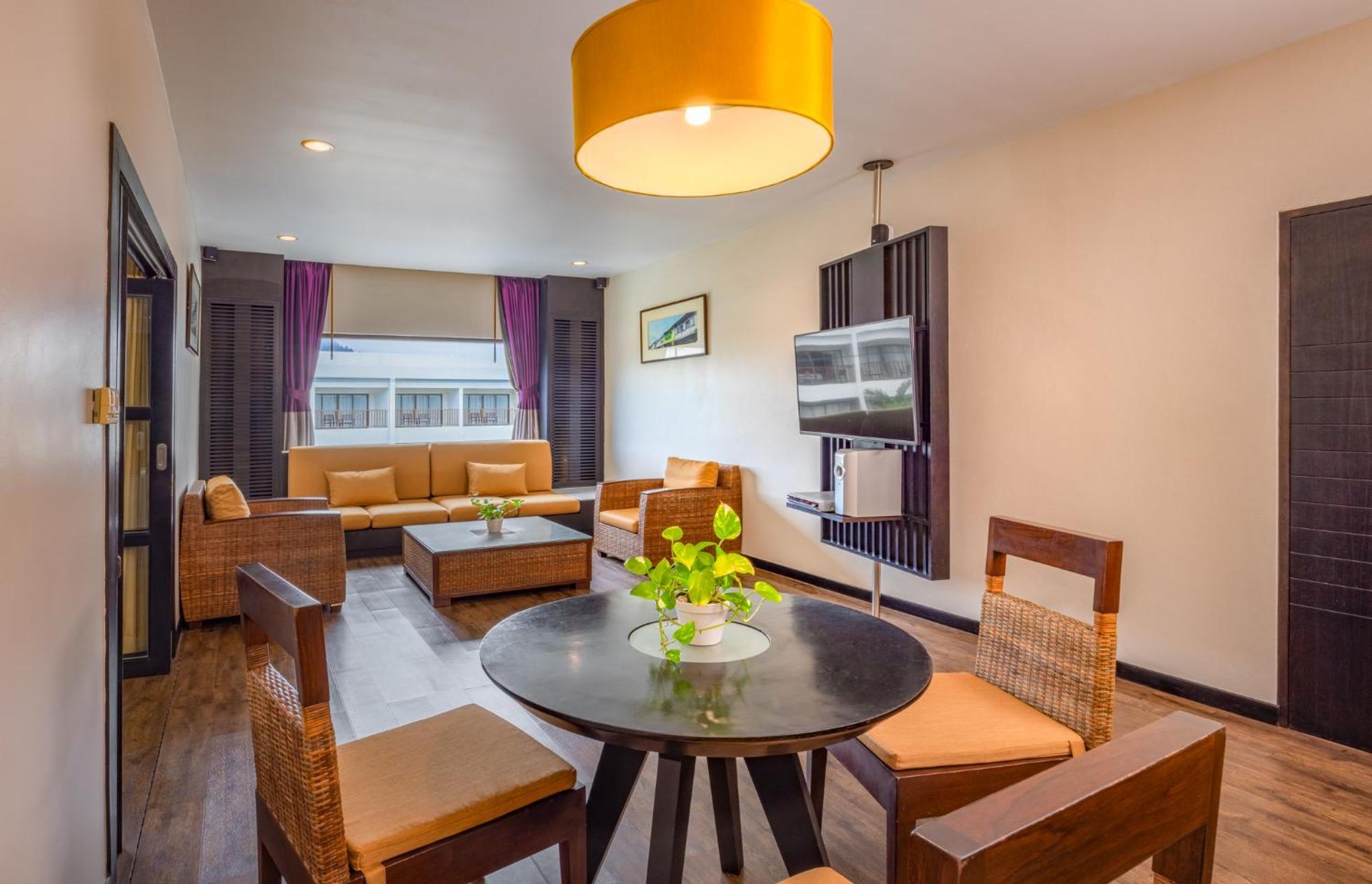 Deevana Plaza Phuket - Sha Extra Plus Patong Exterior foto