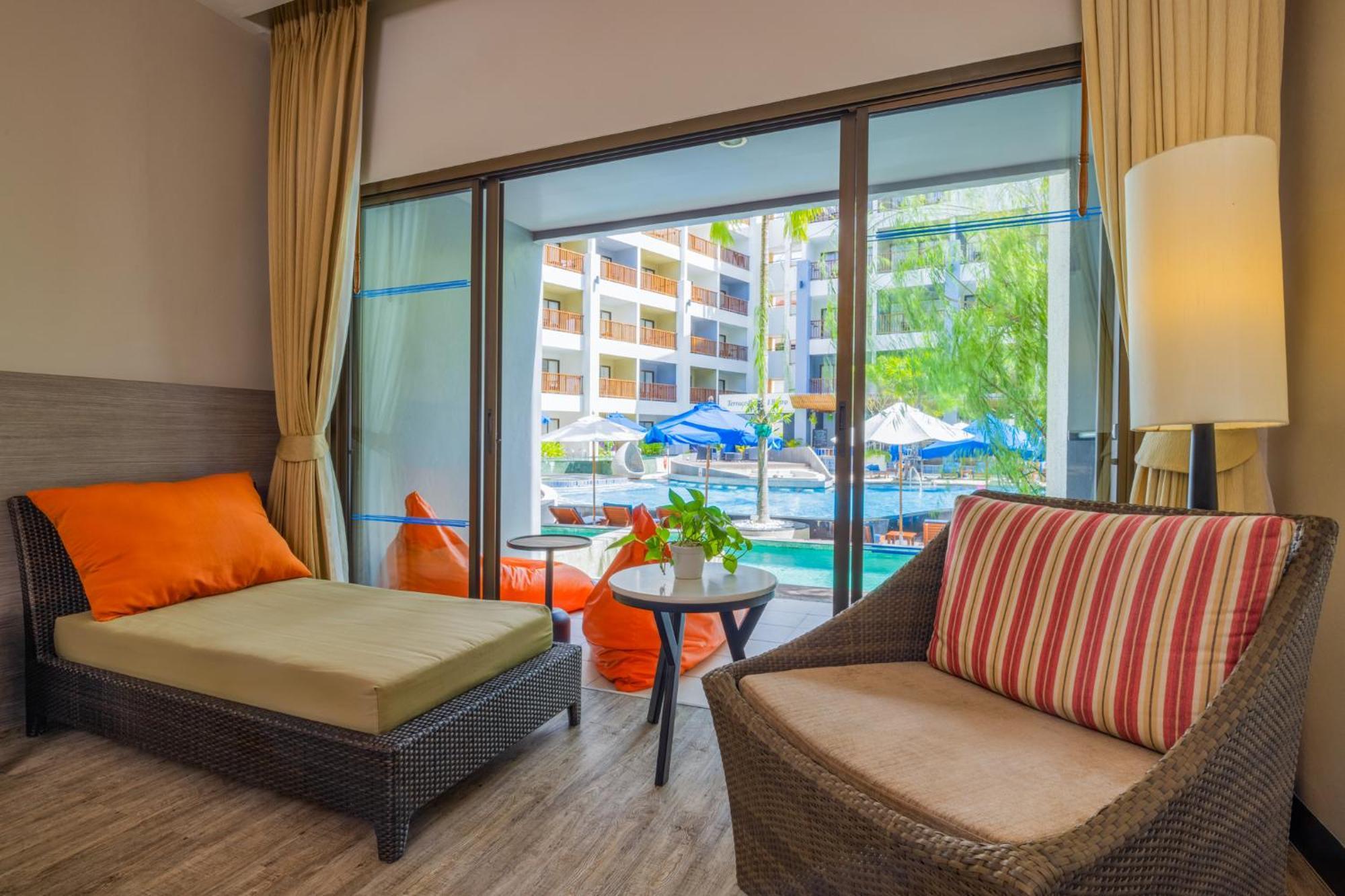 Deevana Plaza Phuket - Sha Extra Plus Patong Exterior foto