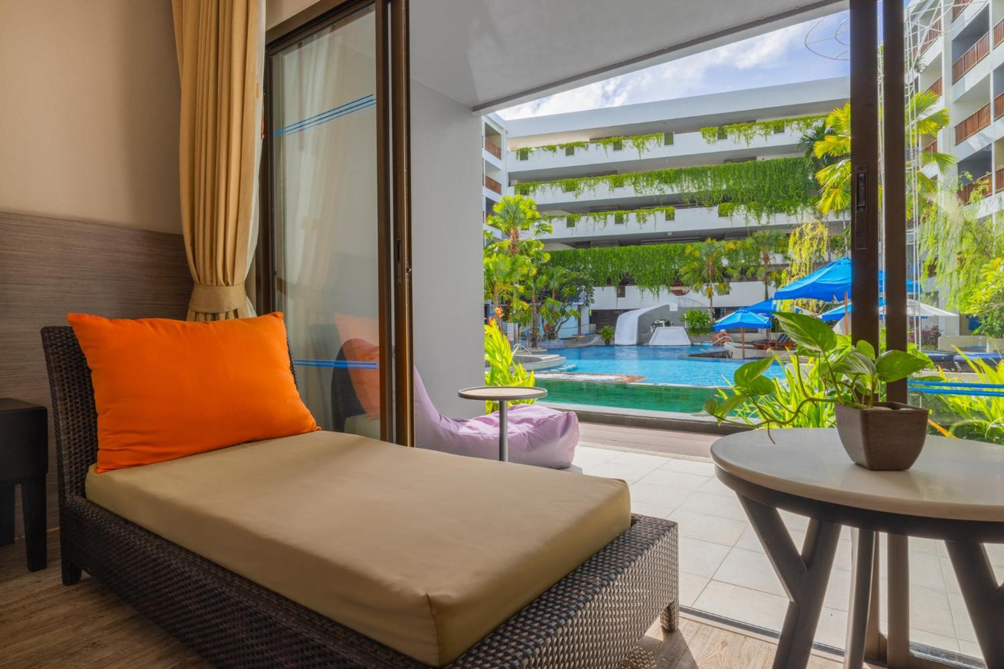 Deevana Plaza Phuket - Sha Extra Plus Patong Exterior foto